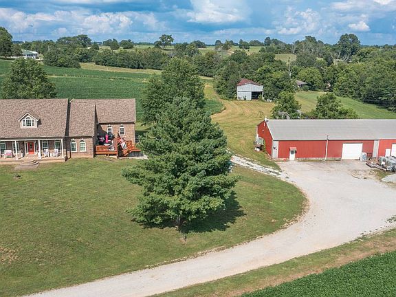 2nd image of 910 Gerald Odaniel Rd