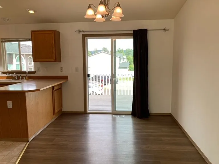 10429 56th Dr NE — Photo 3