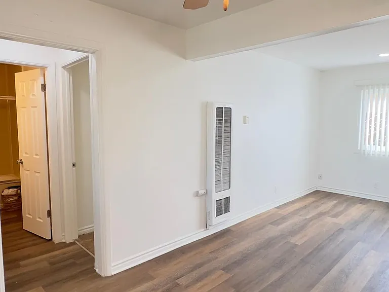 Downey North Apartments — Photo 12