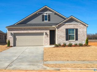 105 Cavern Ct, Huntsville, AL 35811