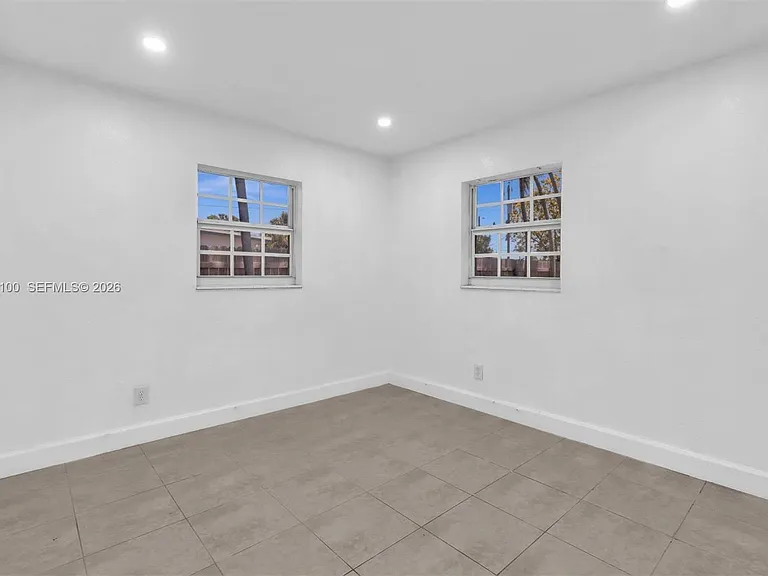 11790 SW 34th St — Photo 31