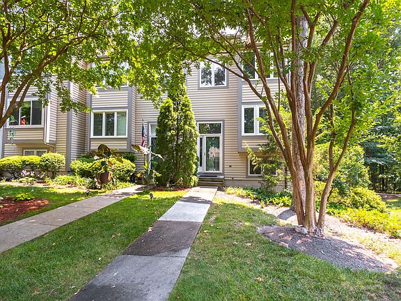 2-12021 Shore View Dr, Henrico, VA 23233