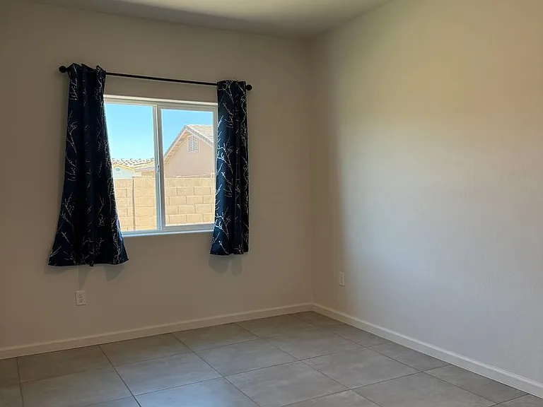 12682 E 50th Ln — Photo 12