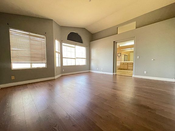 5th image of 14121 Sacramento St