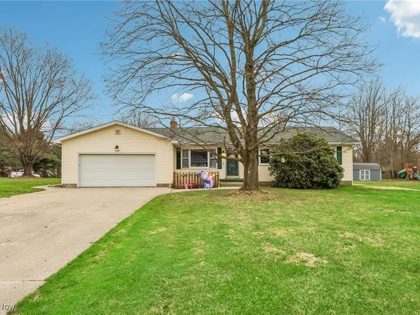 284 Vesper Rd, Mogadore, OH 44260