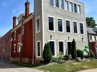 Amazing Location * Spacious Apartments * Walk to Walnut & Ellsworth * Pet Friendly * Fully Renovated, Pittsburgh, PA 15232
