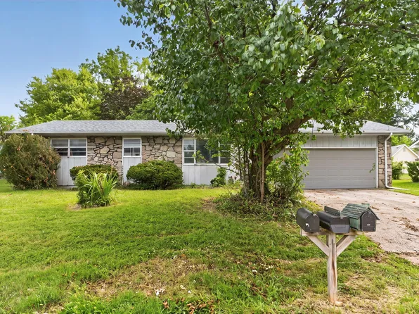903 E Villa Marie Street, Springfield, MO 65803