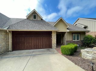 135 Splendor View Dr, Branson, MO 65616