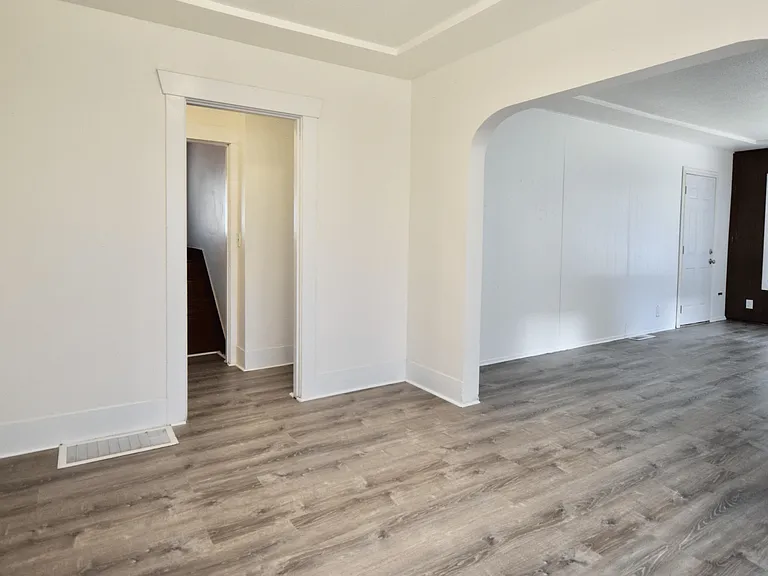 5841 NE 18th Ave — Photo 17
