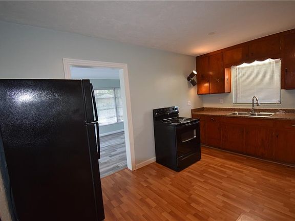 3rd image of 2230 Florinda St