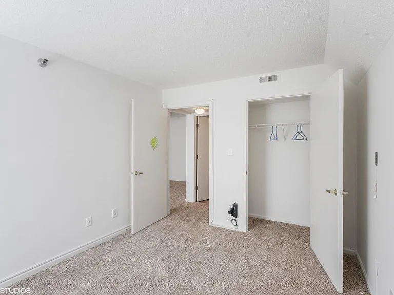 Lexington Commons — Photo 16