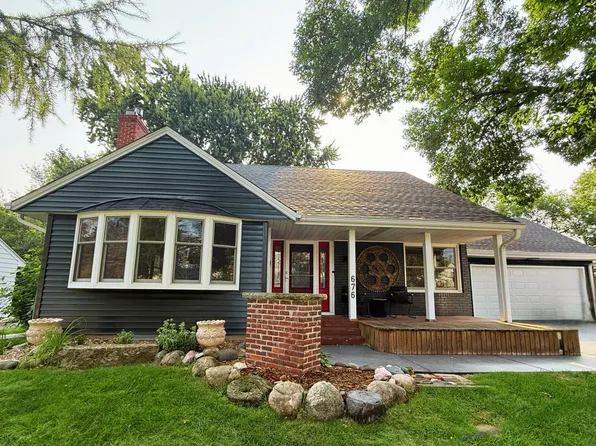 676 Howell St S, Saint Paul, MN 55116