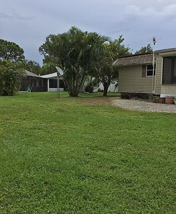 3rd image of 3676 Tangerine Dr