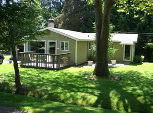 39 Birch Ln, Camano Island, WA 98282