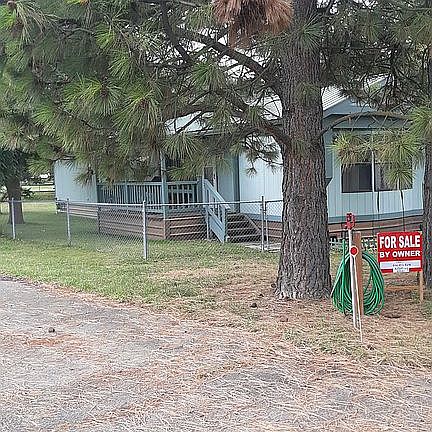 3rd image of 305 Forest Hill Vlg