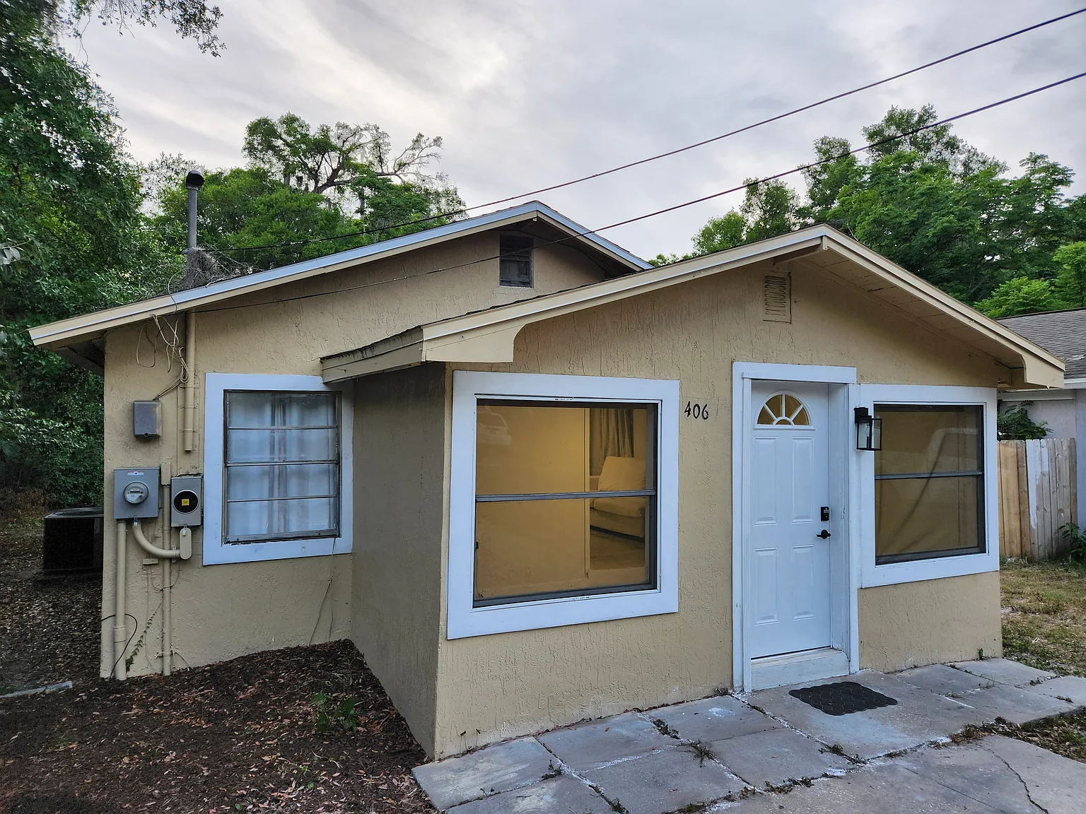 3 bed, 815 sqft, $1,600 — Photo 3
