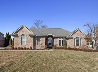 859 Wellington Ct, Canton, MI 48187