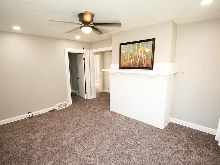 84 Summit Dr — Photo 8