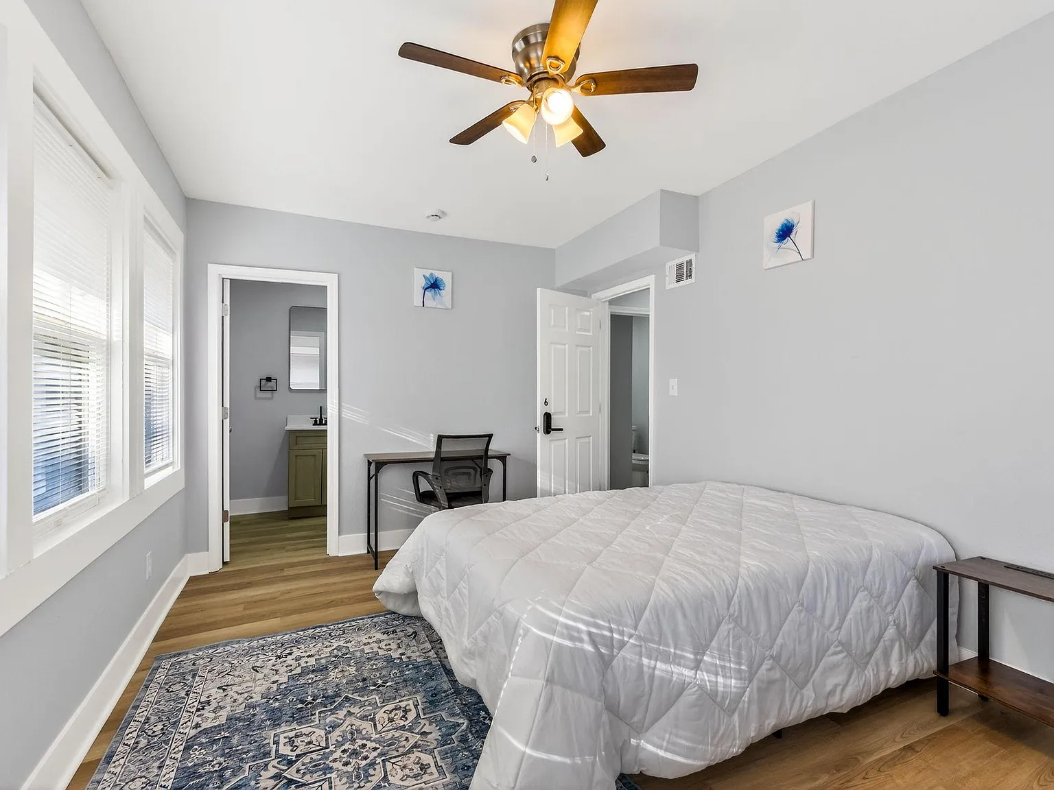 4 bed, 6.5 bath, 2186 sqft, $1,014 — Photo 1
