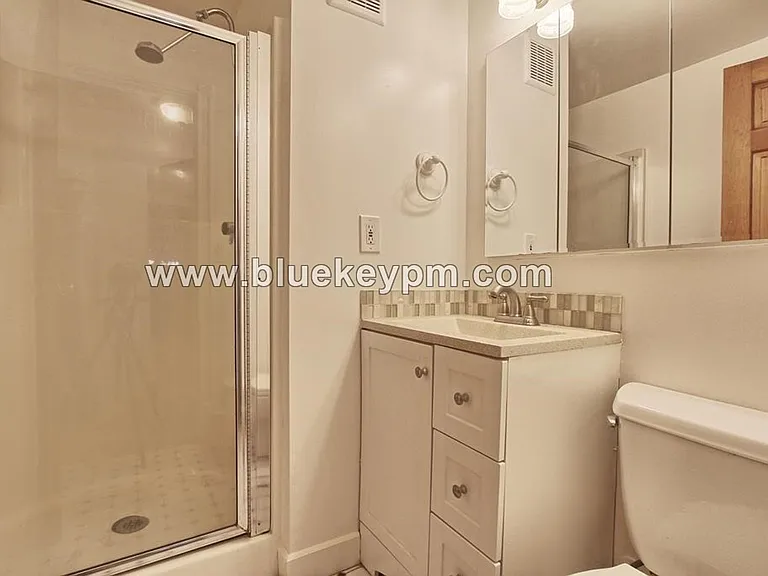 3419 SW Naito Pkwy — Photo 8