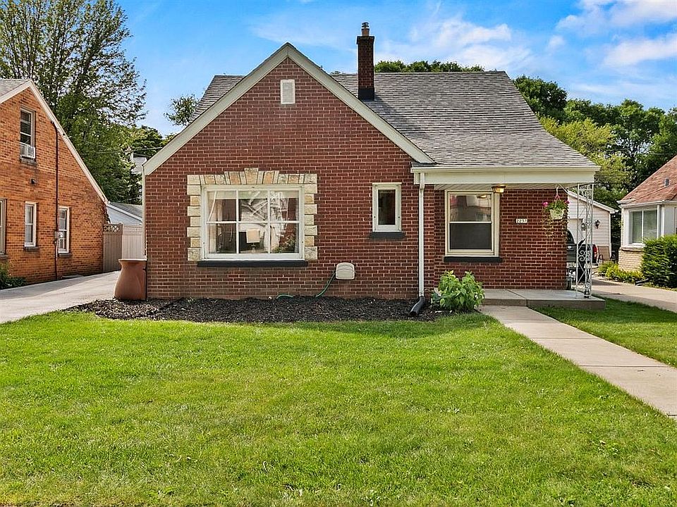 1st image of 2237 N Lefeber Ave