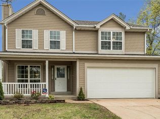 429 Oaktree Crossing Ct, Ballwin, MO 63021
