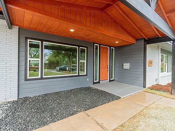 4th image of 227 Shadywood Ln