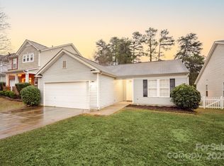 6025 Raisin Tree Ln, Charlotte, NC 28215