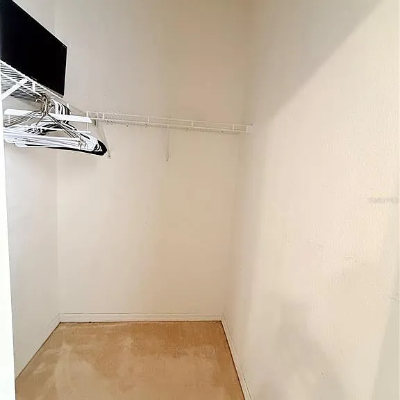 3010 Victoria Dr — Photo 40