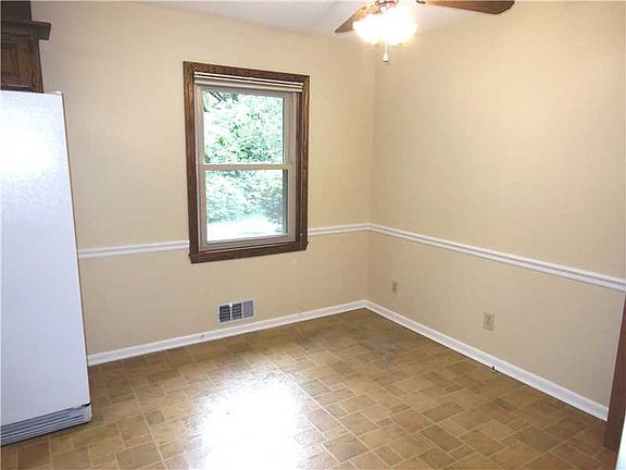 5th image of 5407 Seneca Dr