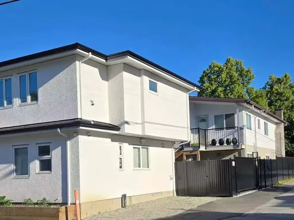 2019 E 45th Ave #3, Vancouver, BC V5P 1N7