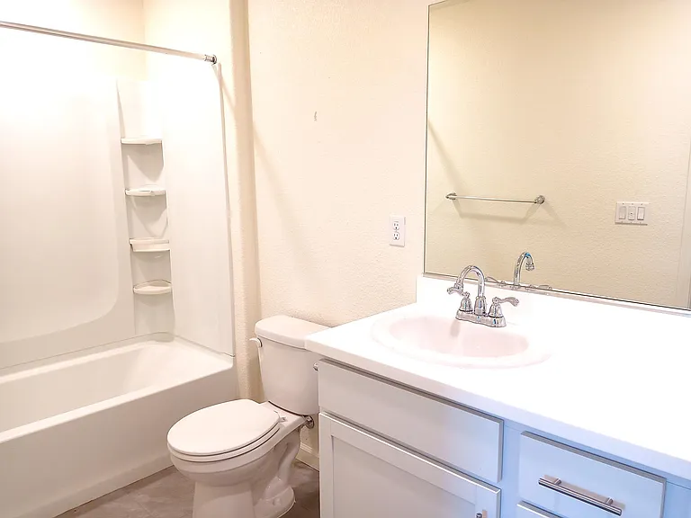 4244 Rutherford Ave — Photo 24