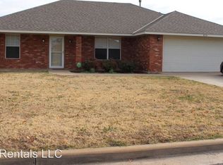 830 Huddleston Dr, Cache, OK 73527