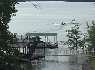 1975 Russell Manor Rd, Hiawassee, GA 30546