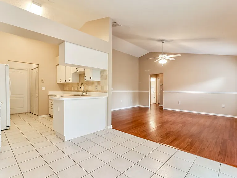 656 Lakemont Dr — Photo 6