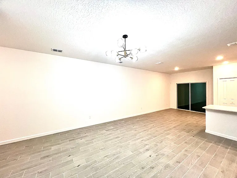 34 Carmella Ct — Photo 2