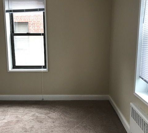 3rd image of 8385 116th St