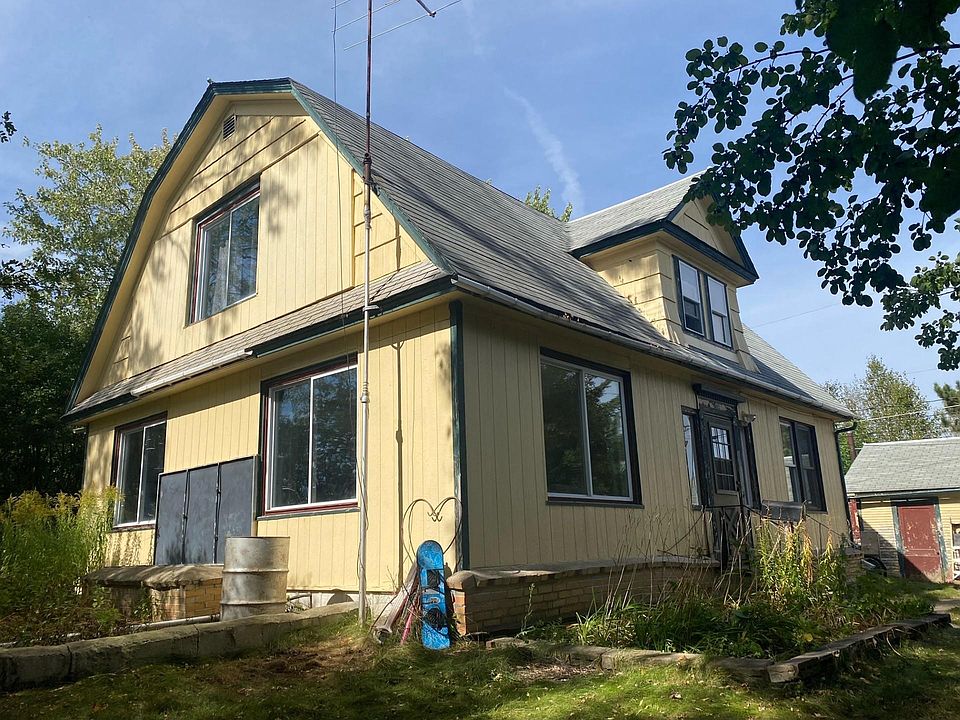 1st image of 501 N 1st St E