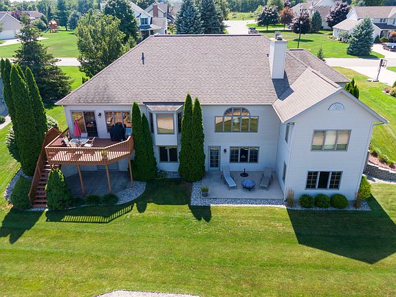 2nd image of 1012 Mid Bluff Dr