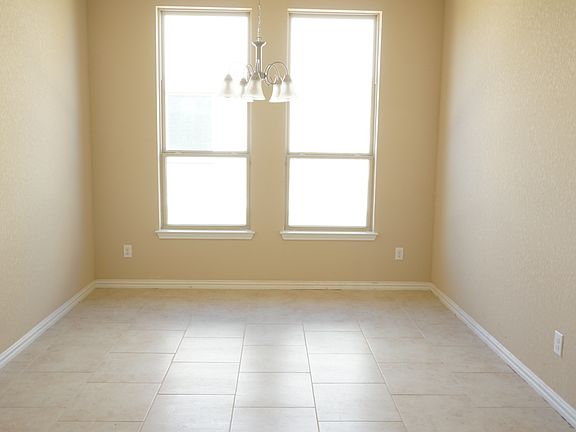 2nd image of 1923 Sunspur Dr