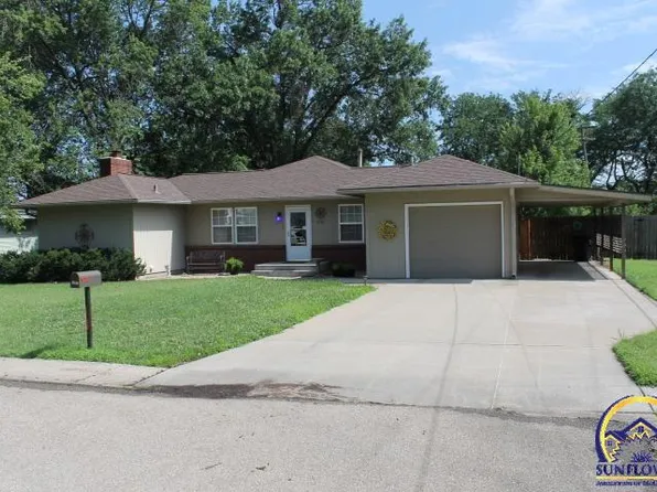 1201 SE 31st St, Topeka, KS 66605