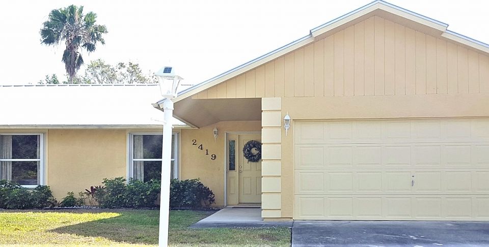 For Sale: 2419 SE Whitehorse St, Port Saint Lucie, FL 34984