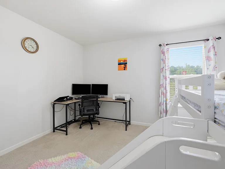 115 Crusaders Dr — Photo 33