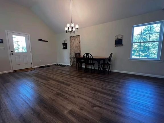 3rd image of 118 Plains Rd #2