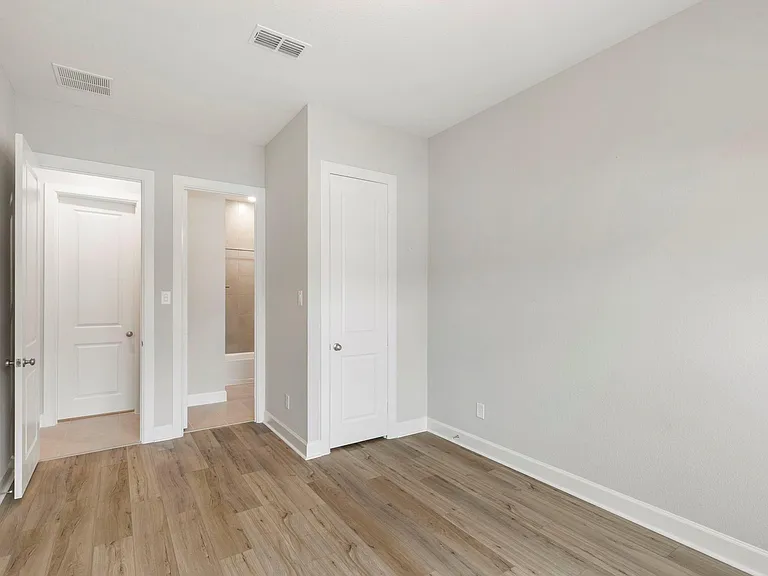 15834 Meadow Crk — Photo 27