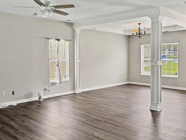 2717 Forest Grove Ct — Photo 12