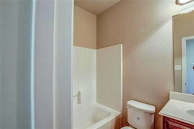 437 Canvas Ct — Photo 13