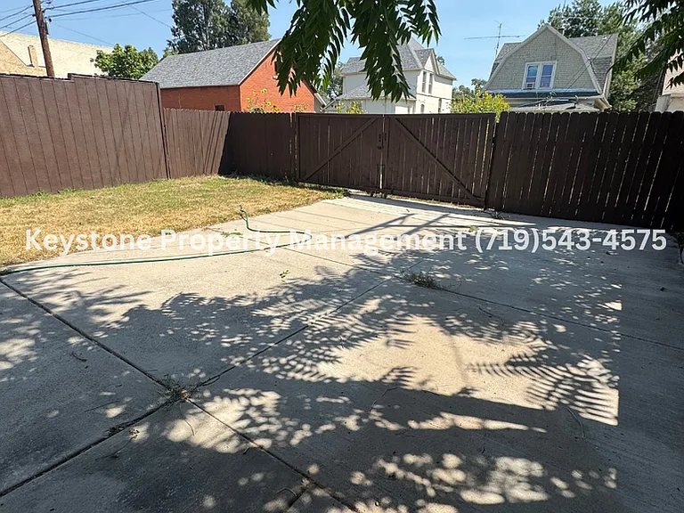 1410 Carteret Ave — Photo 27