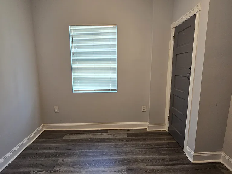 2825 W Clementine St — Photo 14