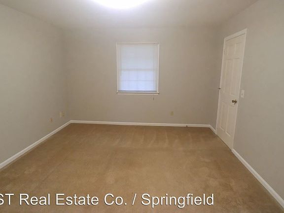 3rd image of 131 Berwick Dr APT K
